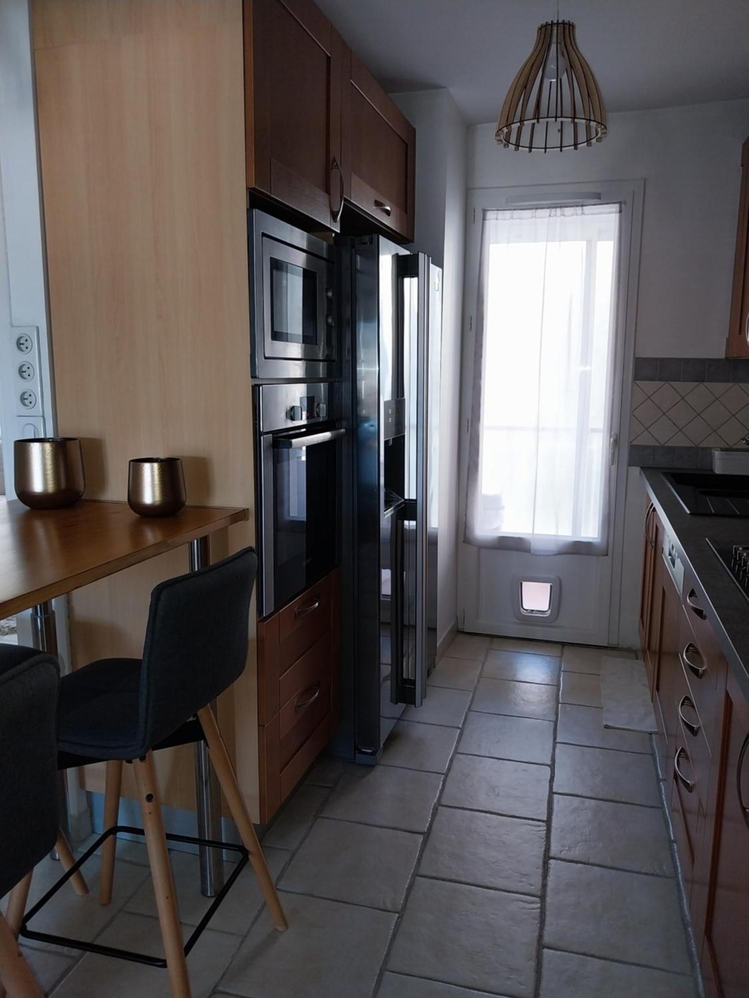 Appartement 4 Pieces Avec Vue Et Stationnement Prive A